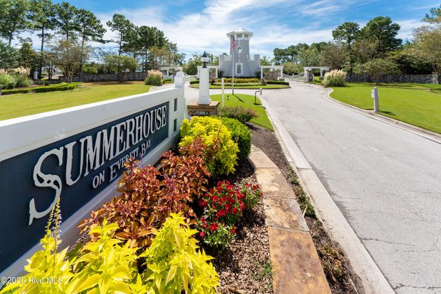 541 Moss Lake Lane, Holly Ridge, NC 28445