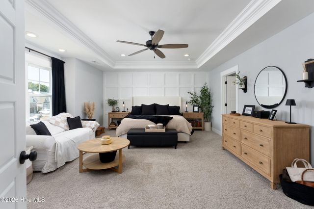 541 Moss Lake Lane, Holly Ridge, NC 28445