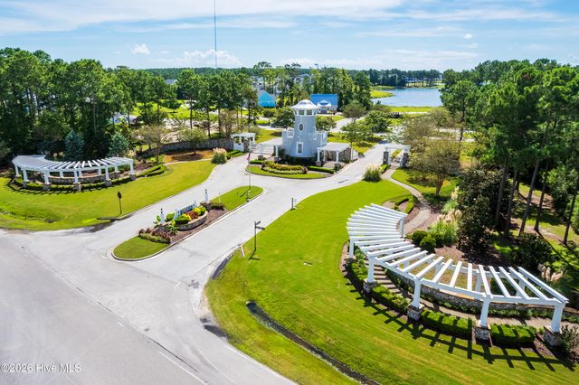 541 Moss Lake Lane, Holly Ridge, NC 28445