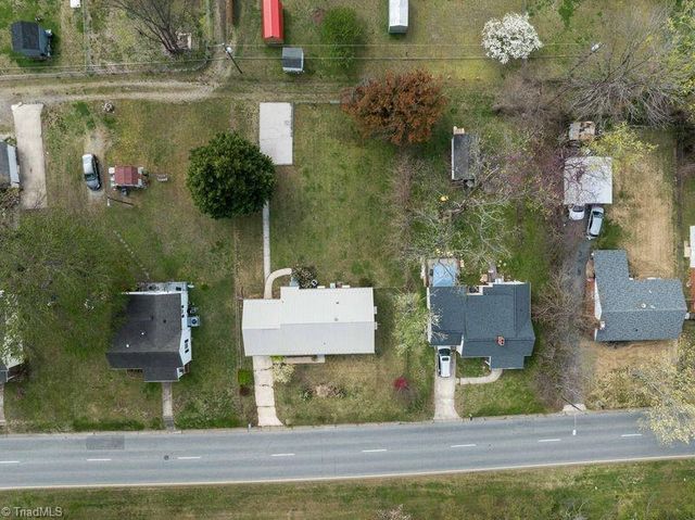 1320 E Cone Boulevard, Greensboro, NC 27405