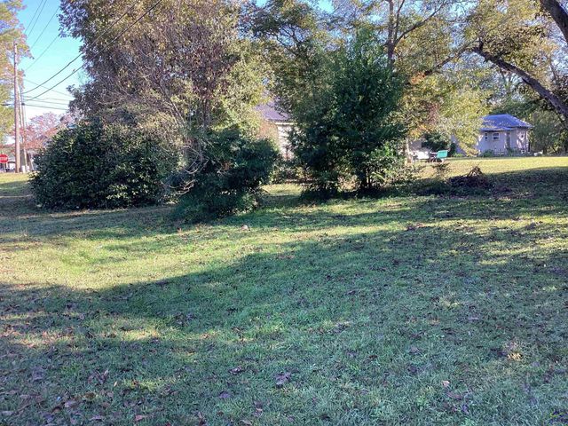 523 W Pine Street, Vienna, GA 31092