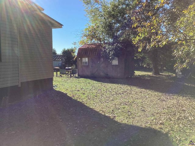 523 W Pine Street, Vienna, GA 31092