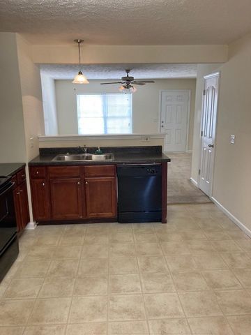 2961 S Rutherford Blvd Apt B5, Murfreesboro, TN 37130