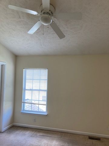 2961 S Rutherford Blvd Apt B5, Murfreesboro, TN 37130
