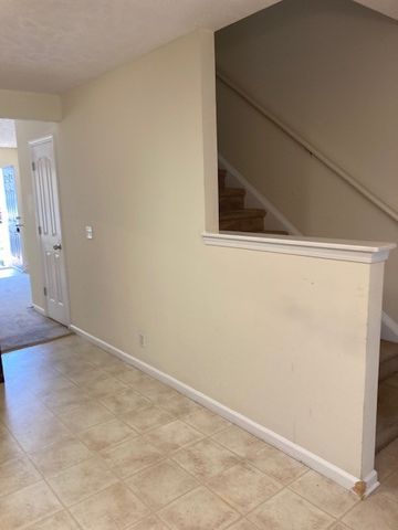 2961 S Rutherford Blvd Apt B5, Murfreesboro, TN 37130