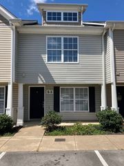 2961 S Rutherford Blvd Apt B5, Murfreesboro, TN 37130
