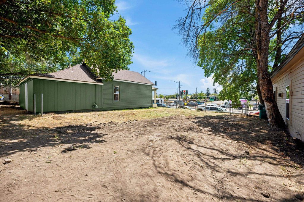 1606 W Maxwell Ave, Spokane, WA 99201 photo 6
