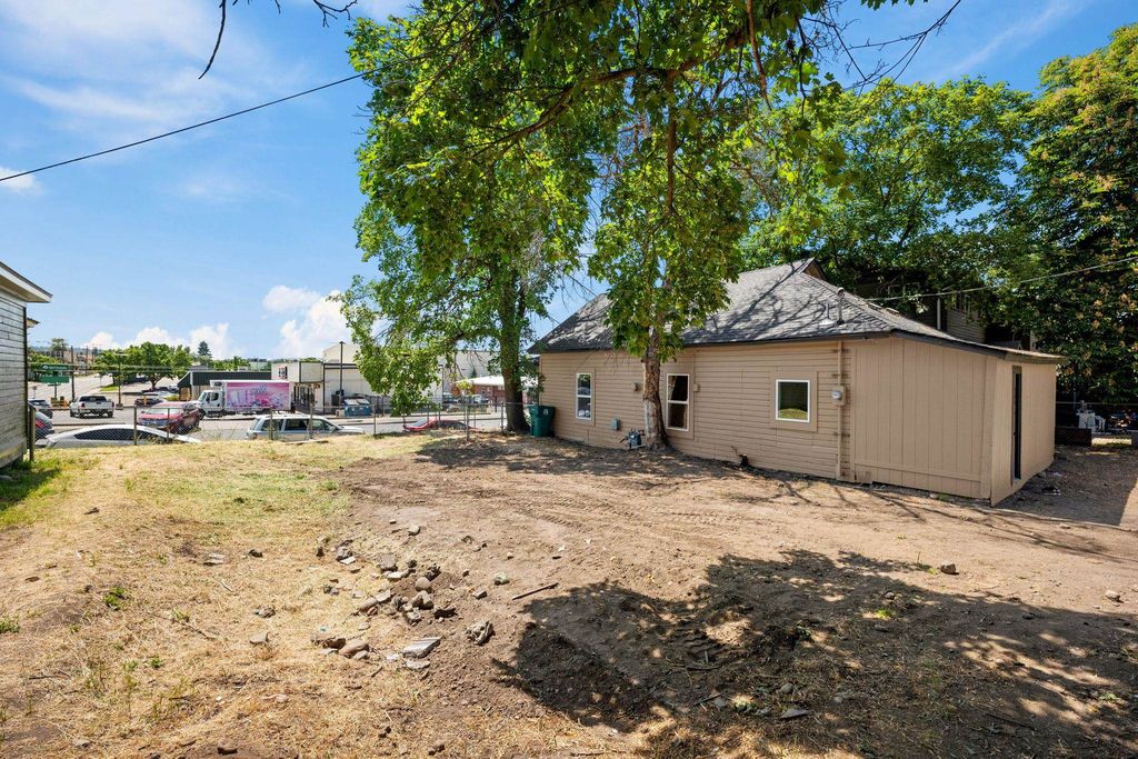 1606 W Maxwell Ave, Spokane, WA 99201 photo 7