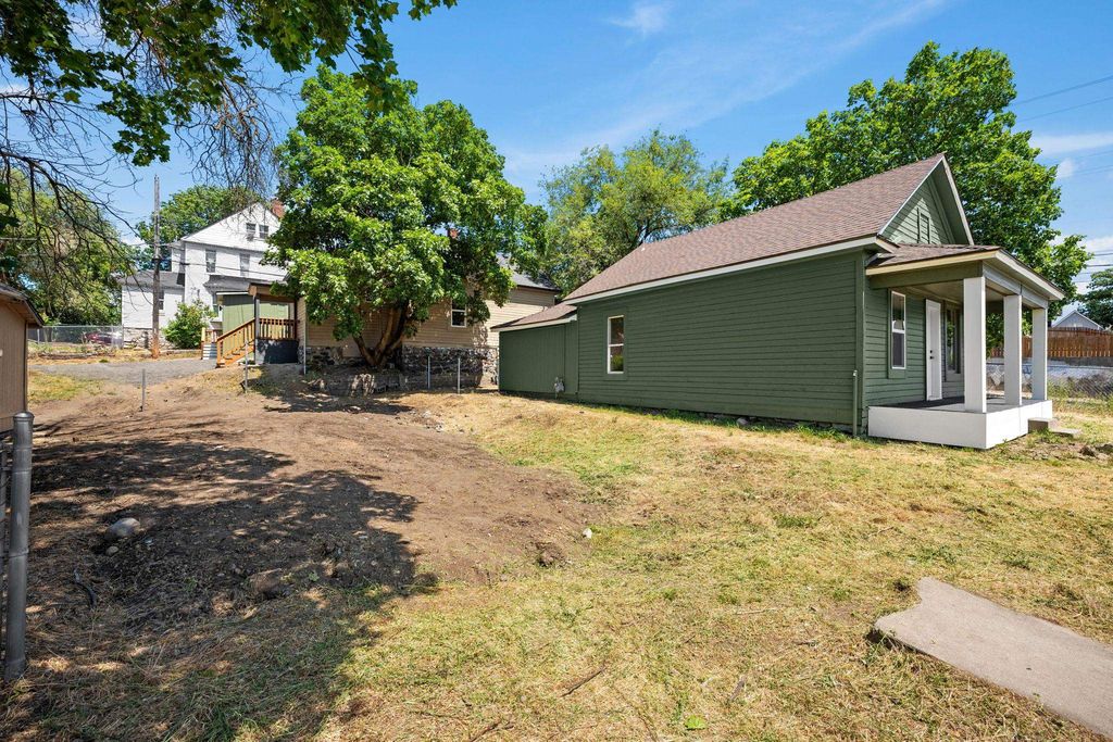 1606 W Maxwell Ave, Spokane, WA 99201 photo 9