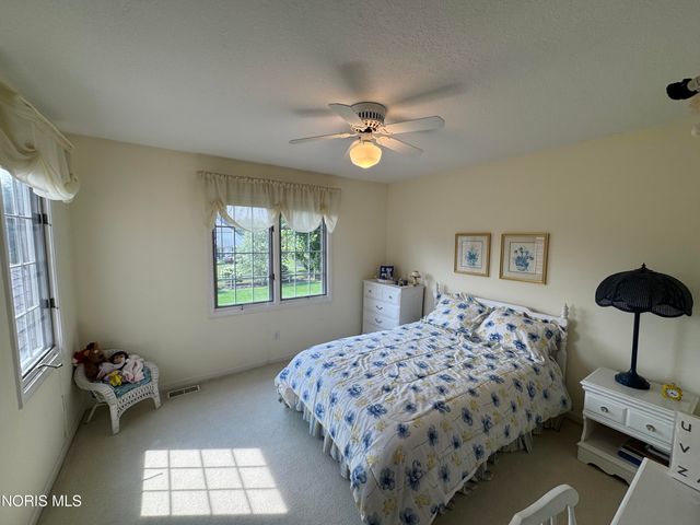 7455 Valhalla Drive, Maumee, OH 43537