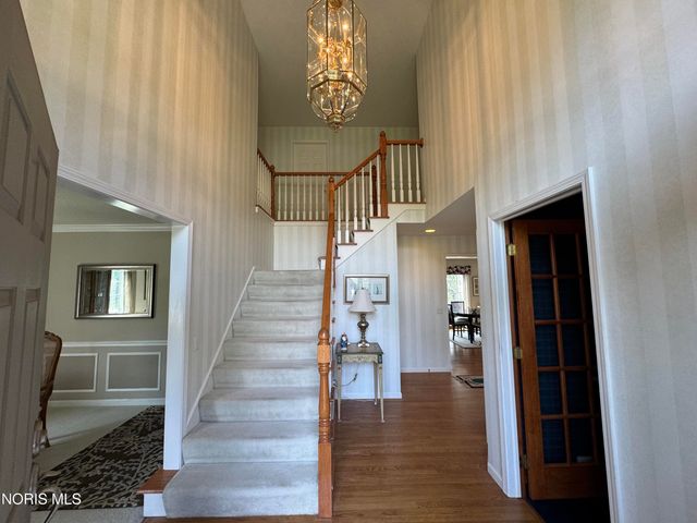 7455 Valhalla Drive, Maumee, OH 43537