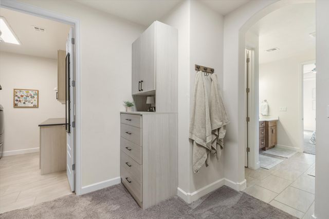 143 Suez Road NE, Albuquerque, NM 87124