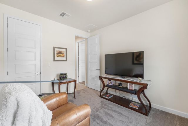 143 Suez Road NE, Albuquerque, NM 87124