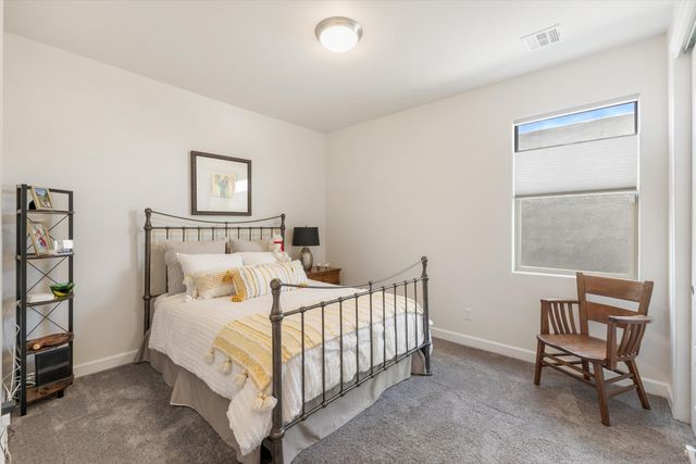 143 Suez Road NE, Albuquerque, NM 87124