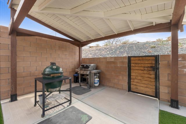 143 Suez Road NE, Albuquerque, NM 87124