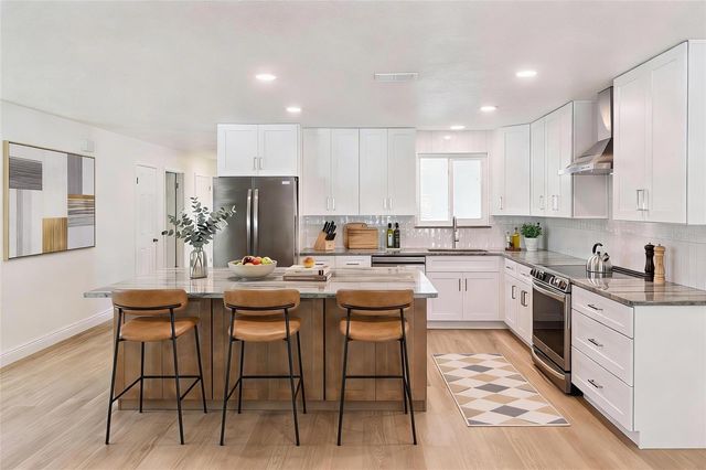 3050 PRINCETON AVENUE, Daytona Beach, FL 32118