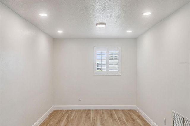 3050 PRINCETON AVENUE, Daytona Beach, FL 32118