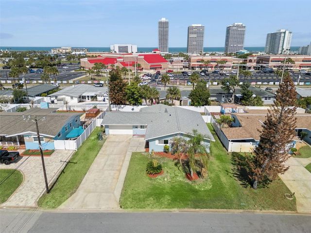 3050 PRINCETON AVENUE, Daytona Beach, FL 32118