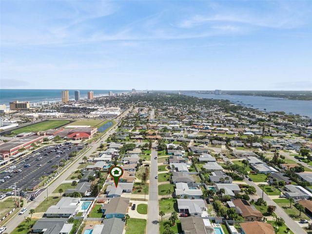 3050 PRINCETON AVENUE, Daytona Beach, FL 32118
