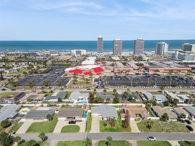 3050 PRINCETON AVENUE, Daytona Beach, FL 32118