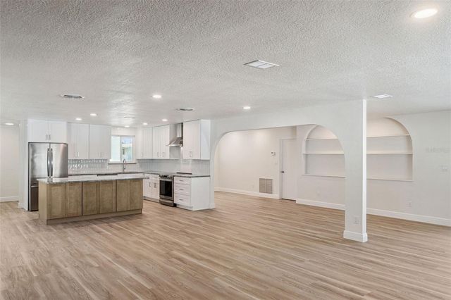 3050 PRINCETON AVENUE, Daytona Beach, FL 32118