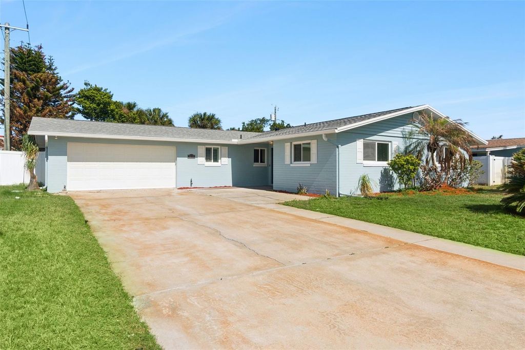 3050 PRINCETON AVENUE, Daytona Beach, FL 32118