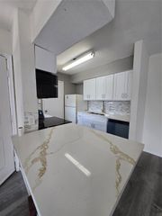 9550 Deering Drive 310, Houston, TX 77036