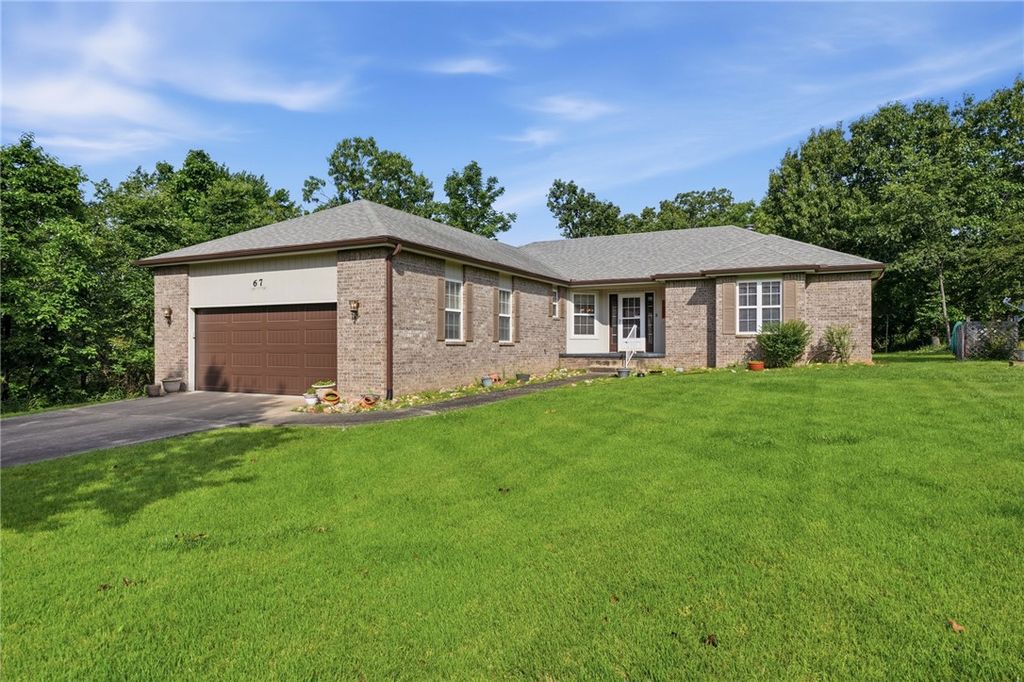 67 Islay Drive, Bella Vista, AR 72715