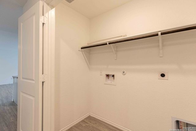 6562 Runaway Row, Converse, TX 78109