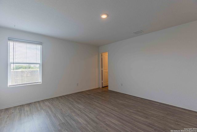 6562 Runaway Row, Converse, TX 78109