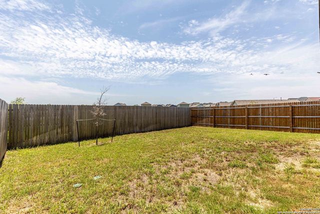 6562 Runaway Row, Converse, TX 78109