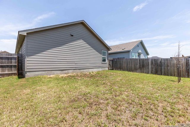 6562 Runaway Row, Converse, TX 78109