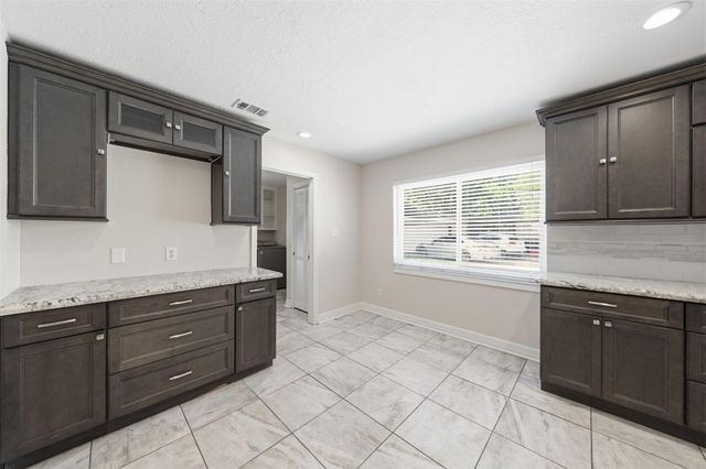 12854 Highland Hills Drive, Cypress, TX 77429