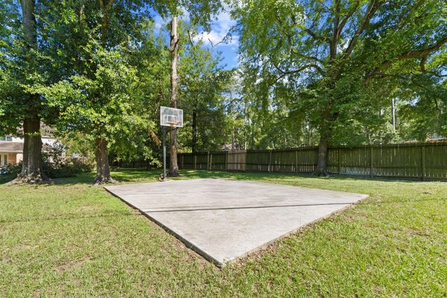12854 Highland Hills Drive, Cypress, TX 77429