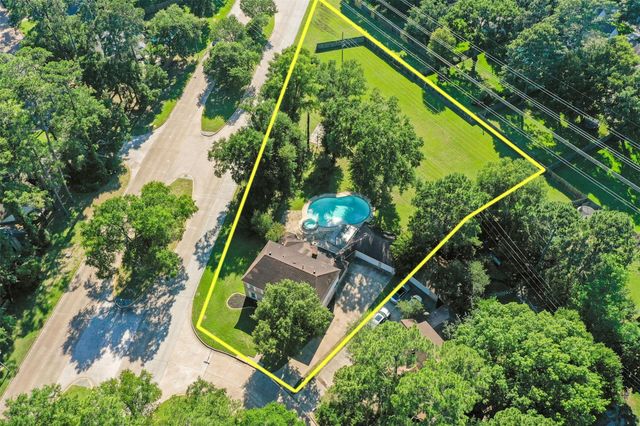 12854 Highland Hills Drive, Cypress, TX 77429