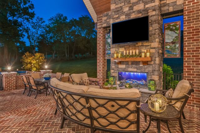 919 Philadelphia Rd, Lebanon, TN 37087