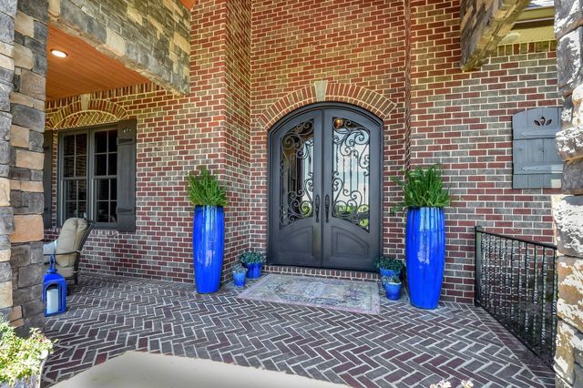 919 Philadelphia Rd, Lebanon, TN 37087