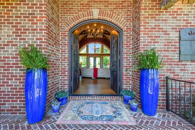 919 Philadelphia Rd, Lebanon, TN 37087