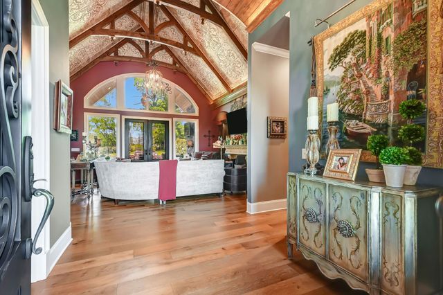 919 Philadelphia Rd, Lebanon, TN 37087