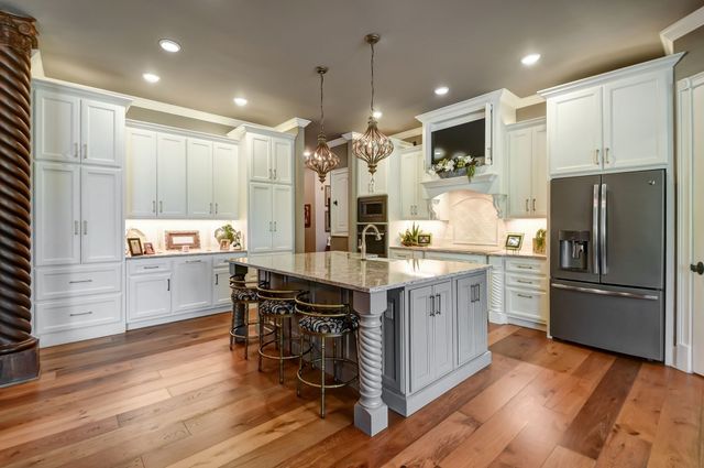 919 Philadelphia Rd, Lebanon, TN 37087