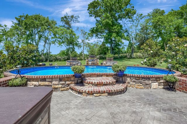 919 Philadelphia Rd, Lebanon, TN 37087