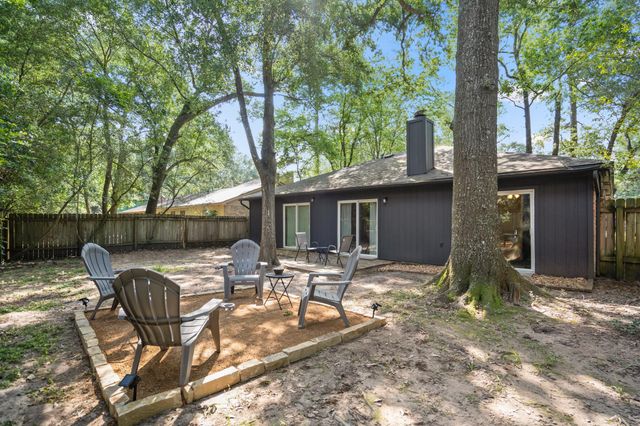 104 W White Willow Circle Circle, The Woodlands, TX 77381