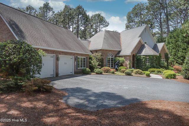 127 Sakonnet Trail, Pinehurst, NC 28374