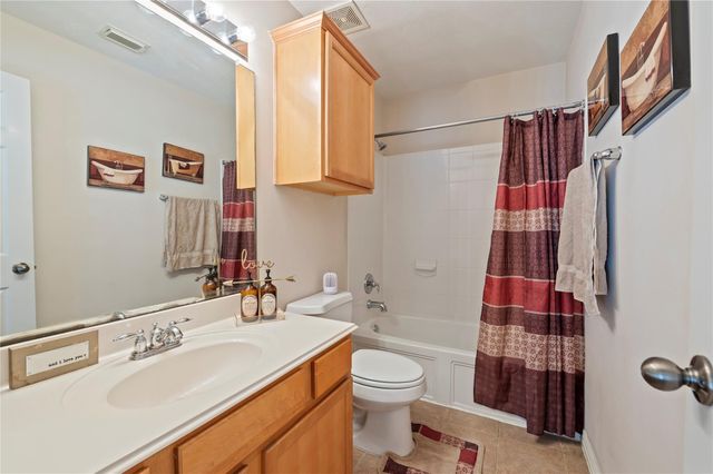 14807 Summer Knoll Lane, Houston, TX 77044