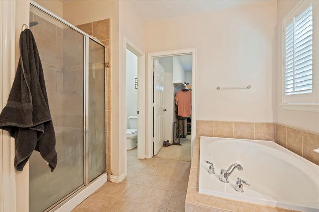 14807 Summer Knoll Lane, Houston, TX 77044