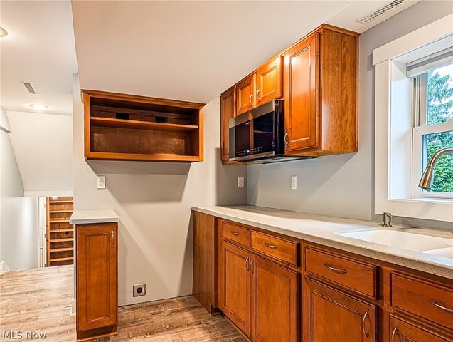 1101 Chaparrel Road SW, Hartville, OH 44632