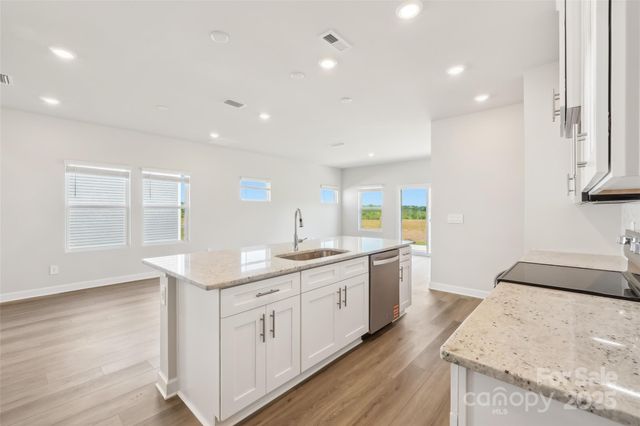 1305 30TH Street Lane NE, Conover, NC 28613