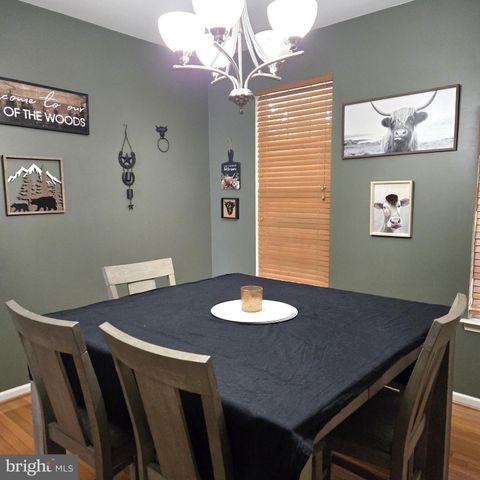 48 BATTLEFIELD DR, Charles Town, WV 25414