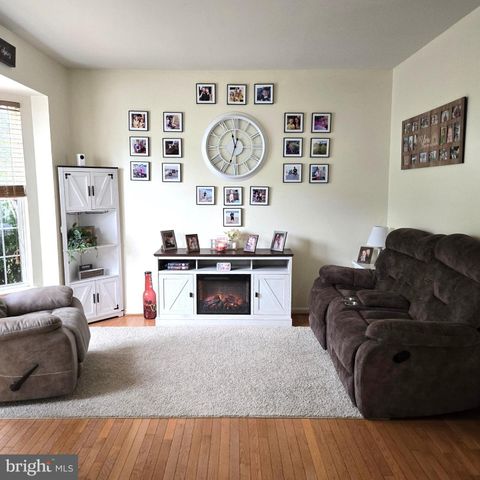 48 BATTLEFIELD DR, Charles Town, WV 25414