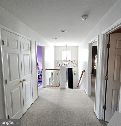 48 BATTLEFIELD DR, Charles Town, WV 25414